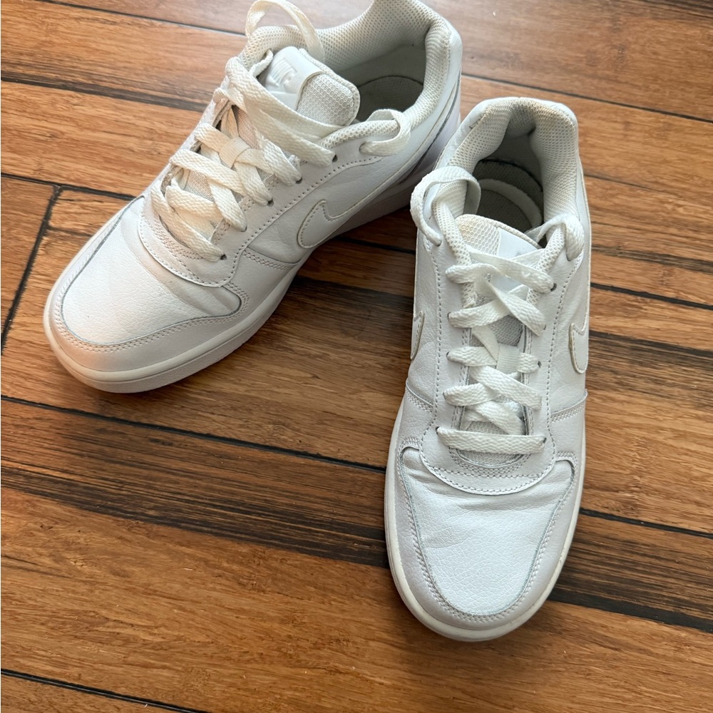 Nike Ebernon Low Sneakers in White - Picture 7 of 10